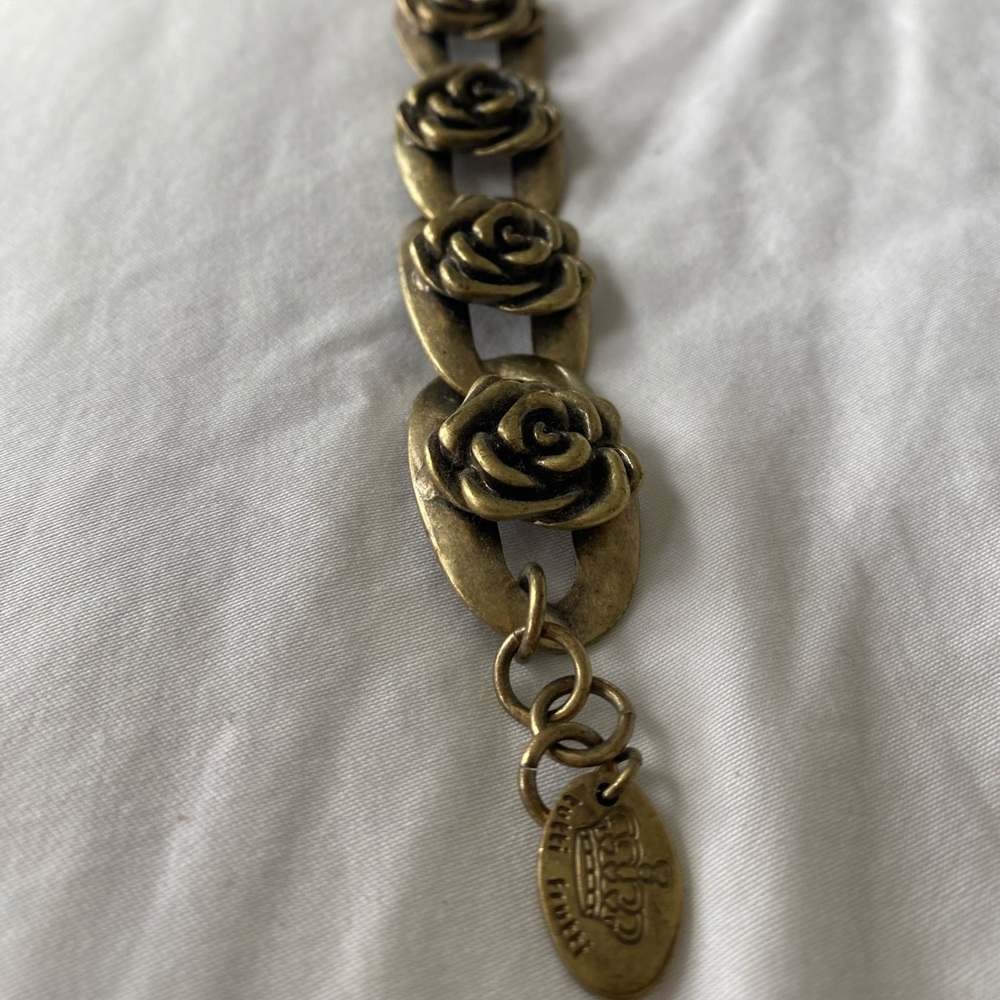 Flower bracelet